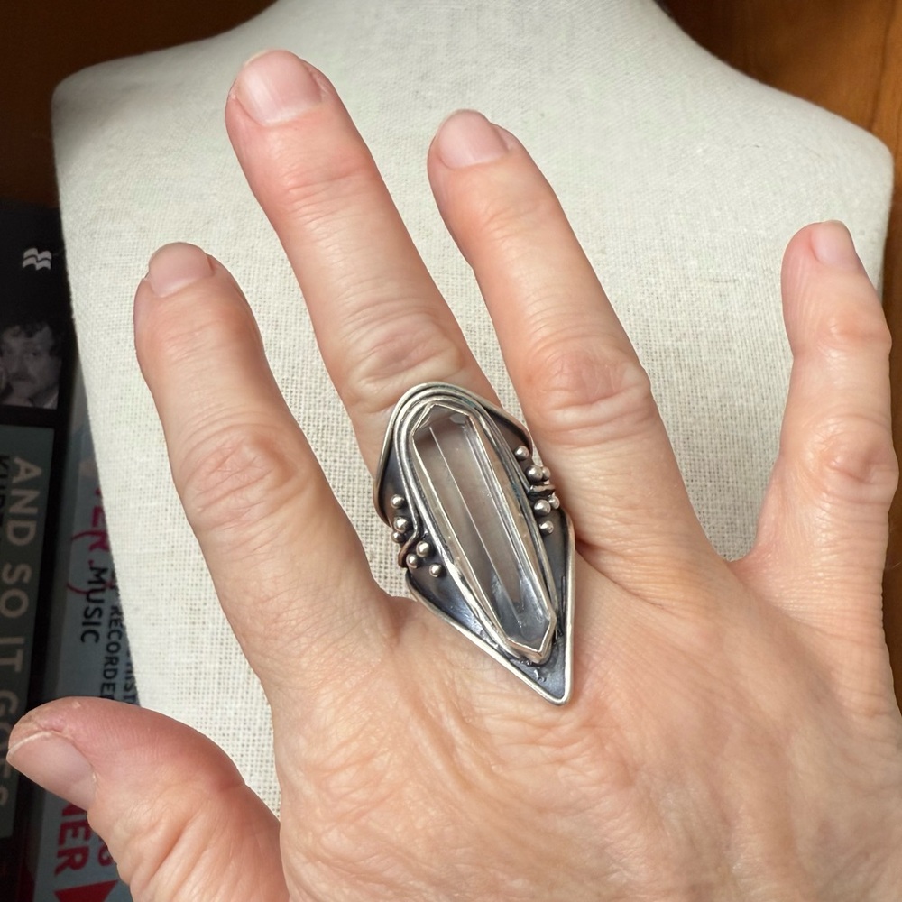 Acid Queen Jewelry Amplifier Ring, Size 8 US - Picture 1 of 9